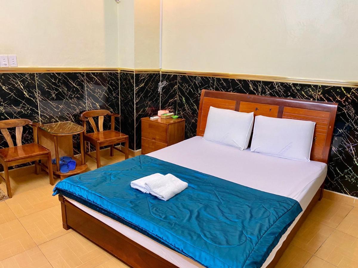 Ngoc Trinh Hotel โฮจิมินห์ซิตี้ ภายนอก รูปภาพ