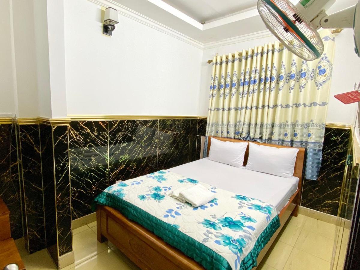 Ngoc Trinh Hotel โฮจิมินห์ซิตี้ ภายนอก รูปภาพ