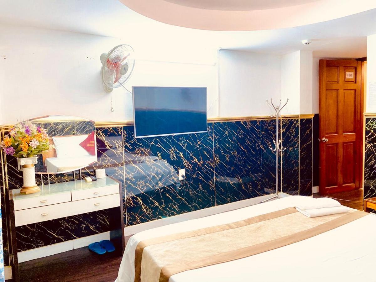 Ngoc Trinh Hotel โฮจิมินห์ซิตี้ ภายนอก รูปภาพ