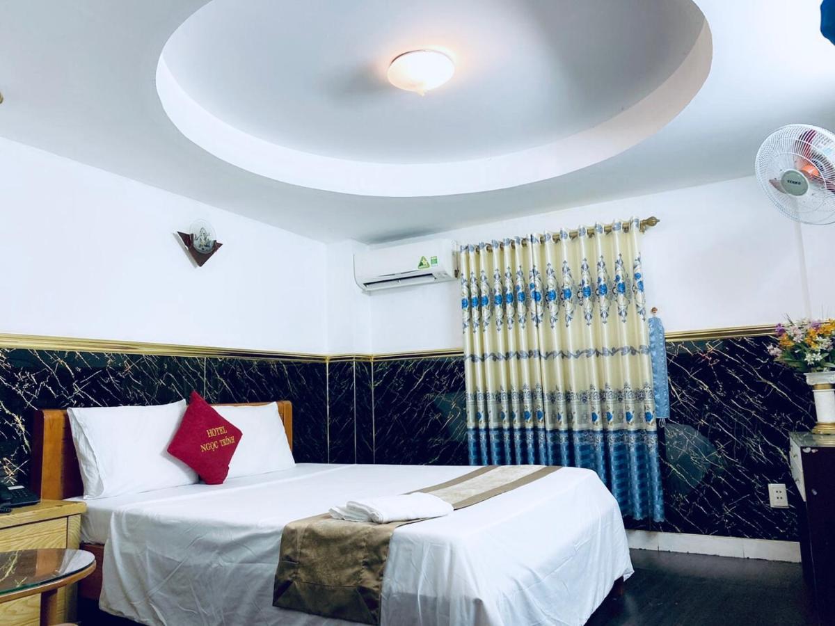 Ngoc Trinh Hotel โฮจิมินห์ซิตี้ ภายนอก รูปภาพ