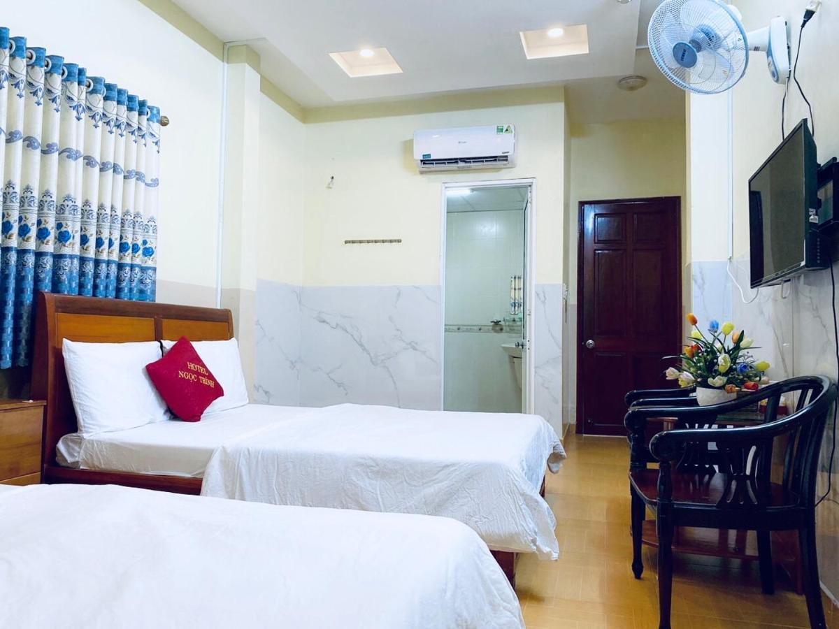 Ngoc Trinh Hotel โฮจิมินห์ซิตี้ ภายนอก รูปภาพ