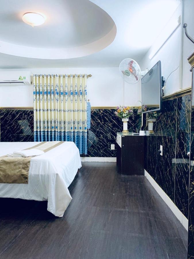 Ngoc Trinh Hotel โฮจิมินห์ซิตี้ ภายนอก รูปภาพ